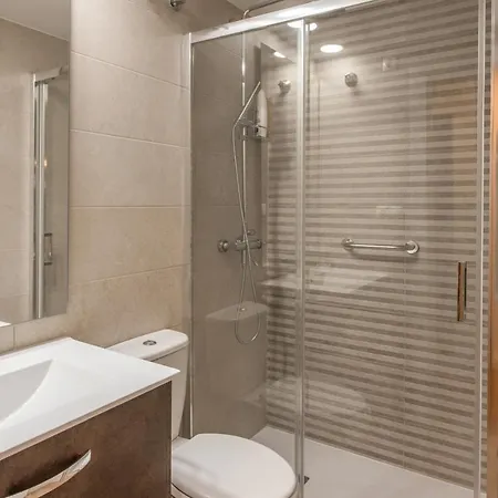 公寓 Apt. P/4 1 Min From The Beach W/pool In *